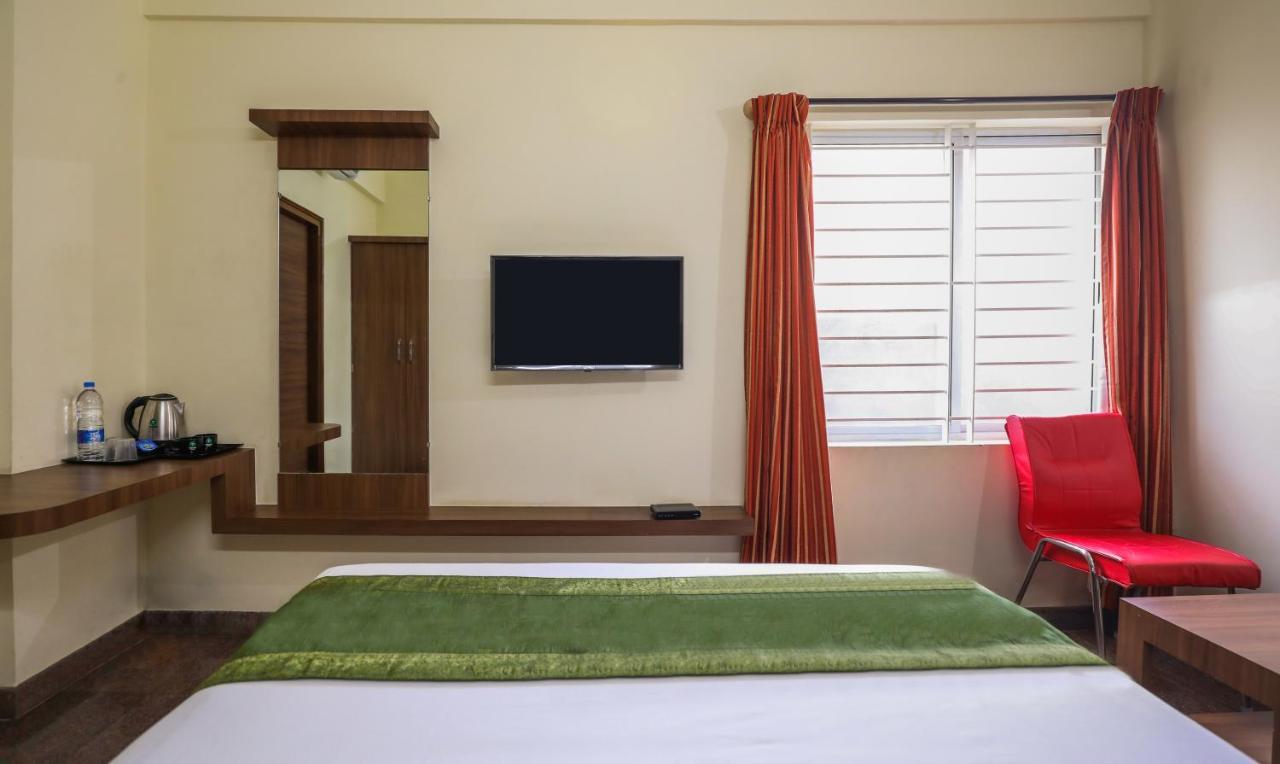 Hotel Treebo Trip Kapil Royalista à Ludhiana Extérieur photo